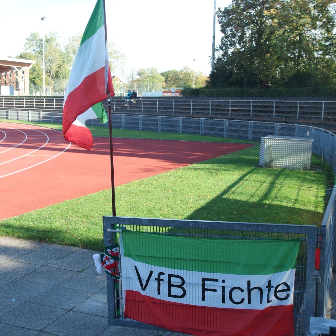 Fichte-Flaggen in der Russheide Fichte-Flaggen in der Russheide